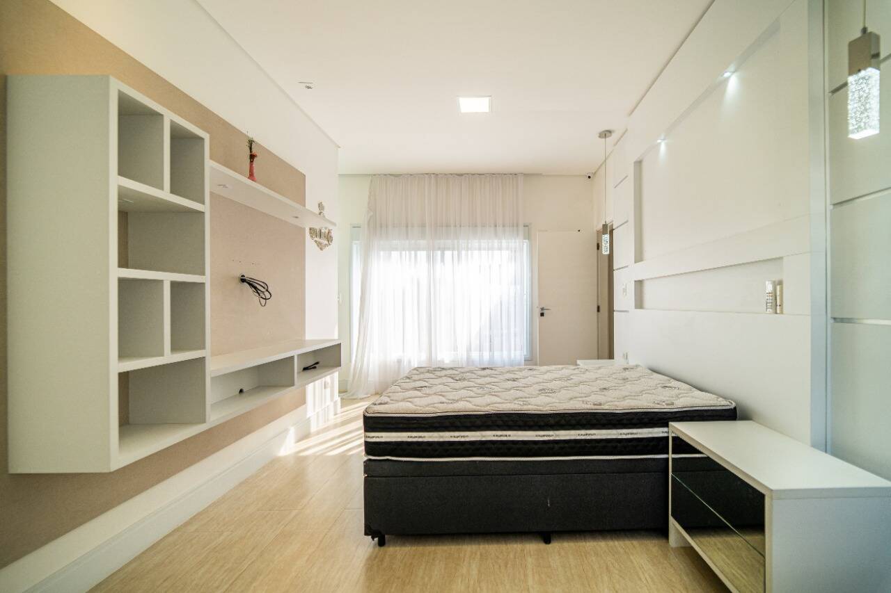 Sobrado, 3 quartos, 398 m² - Foto 5