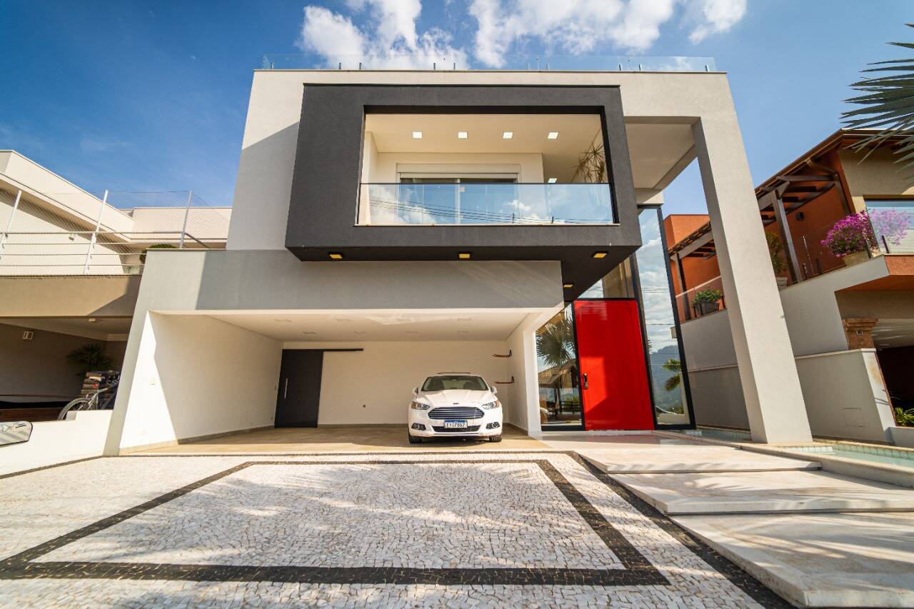 Sobrado, 3 quartos, 398 m² - Foto 1