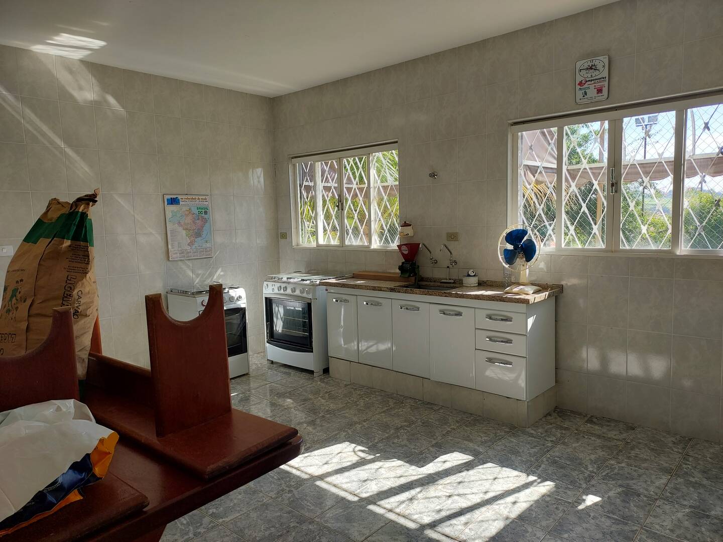 Casa à venda com 3 quartos, 213m² - Foto 8
