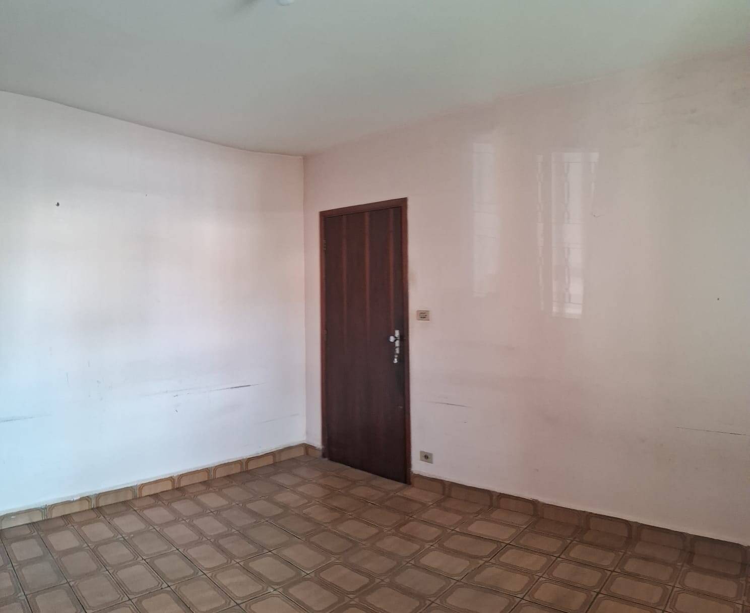 Casa à venda com 2 quartos, 110m² - Foto 3