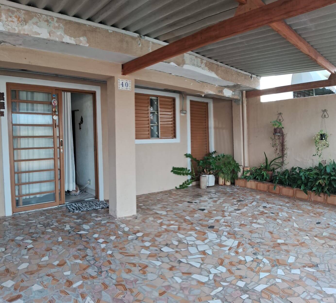 Casa à venda com 3 quartos, 123m² - Foto 1