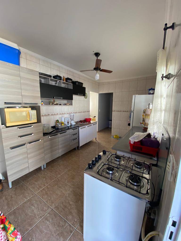Casa à venda com 2 quartos, 215m² - Foto 6