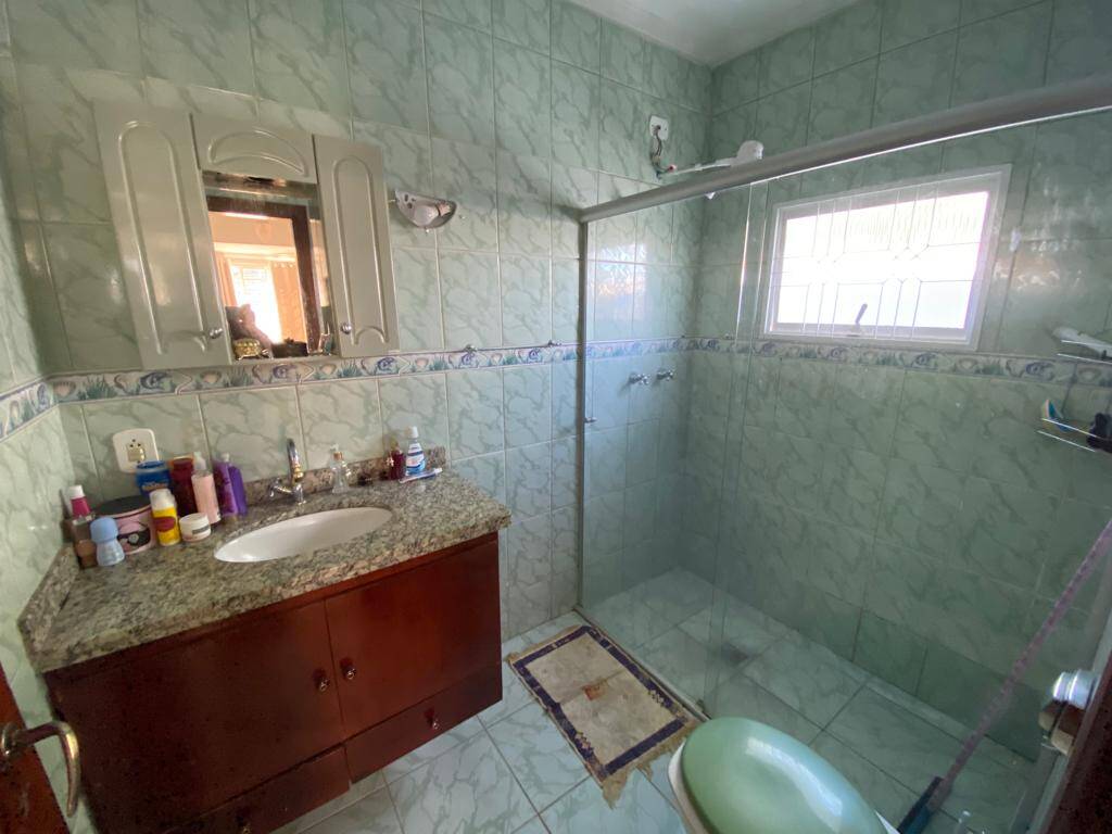 Casa à venda com 2 quartos, 215m² - Foto 9