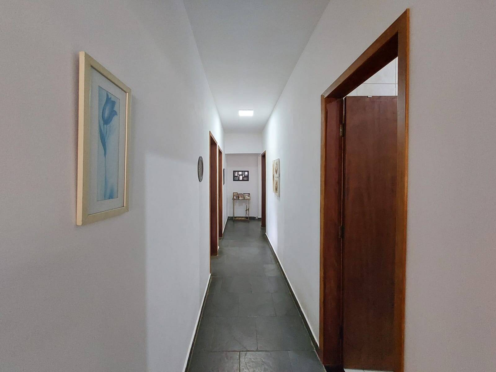 Casa, 3 quartos, 242 m² - Foto 8