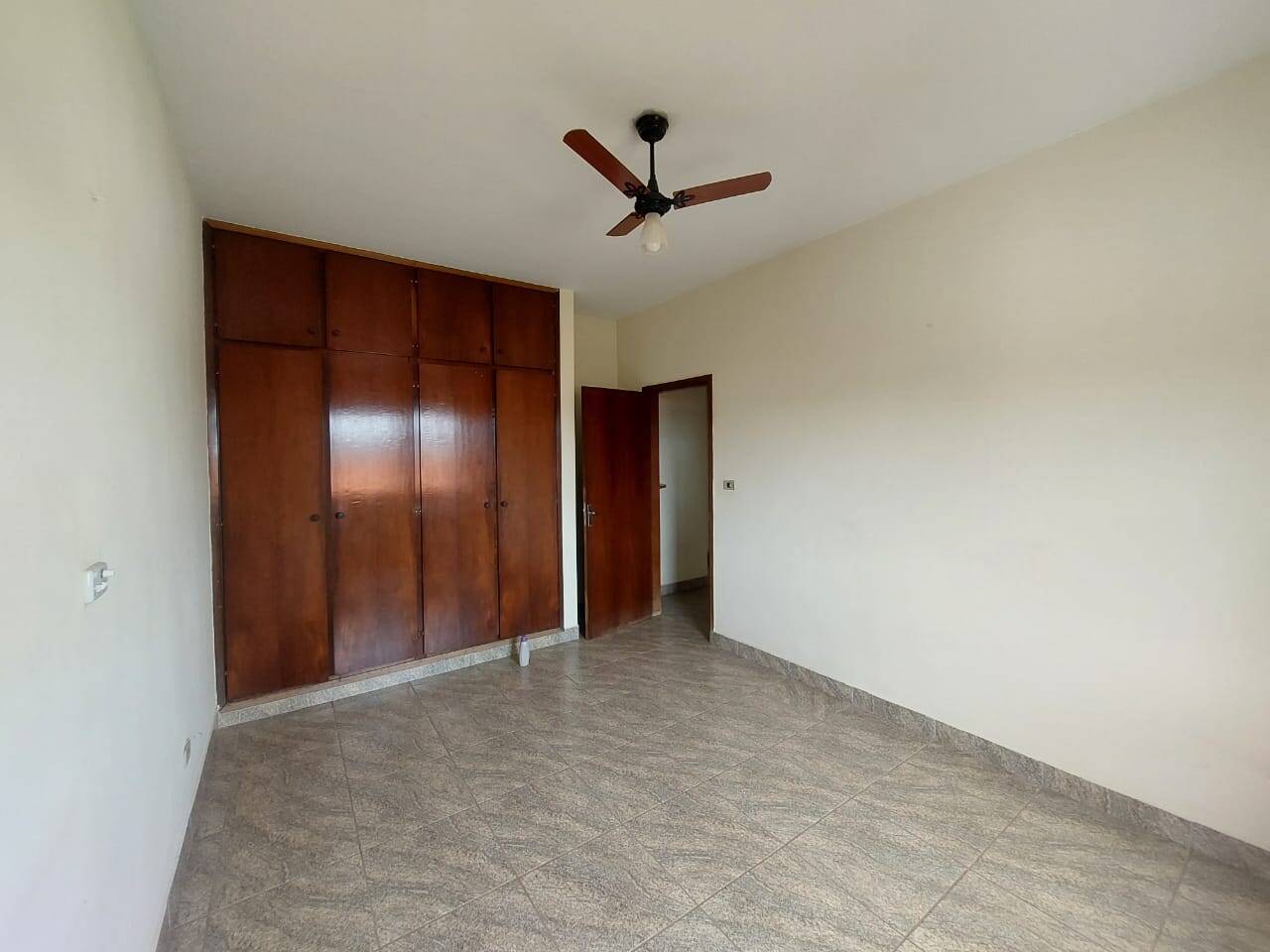 Casa à venda com 3 quartos, 514m² - Foto 6