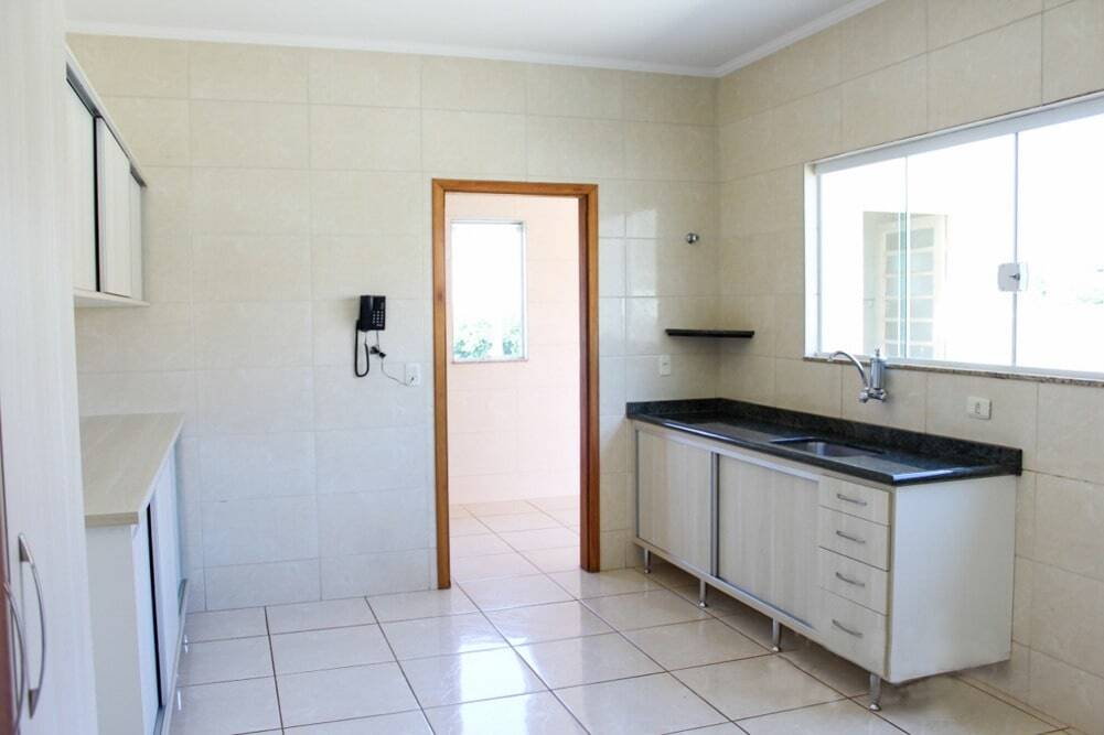 Casa à venda com 3 quartos, 500m² - Foto 8