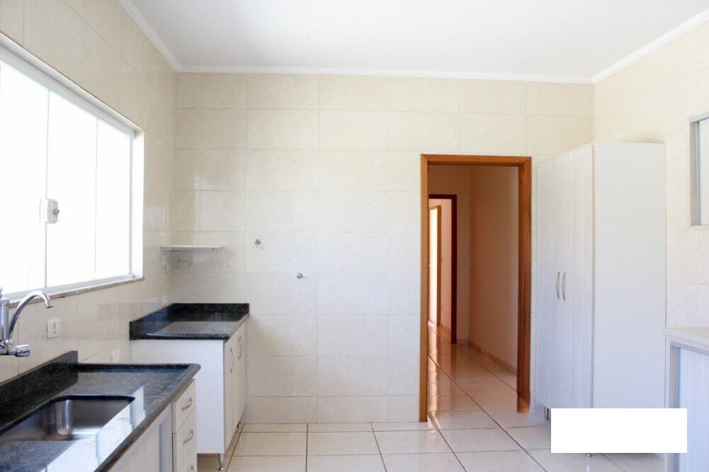 Casa à venda com 3 quartos, 500m² - Foto 9