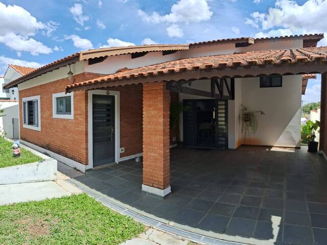 #CS962 - Casa para Venda em Águas de São Pedro - SP - 2
