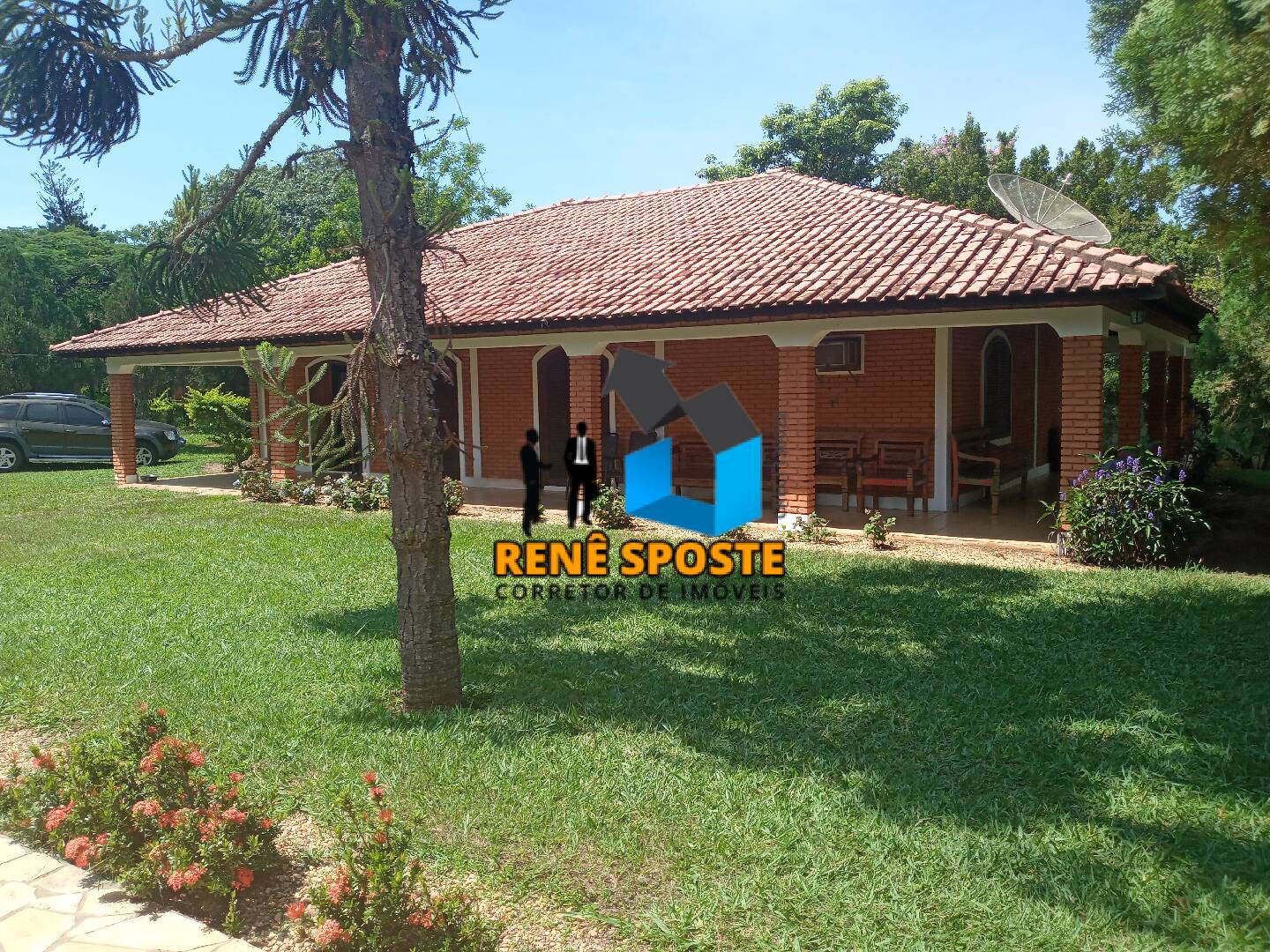 Chácara à venda com 8 quartos, 800m² - Foto 1