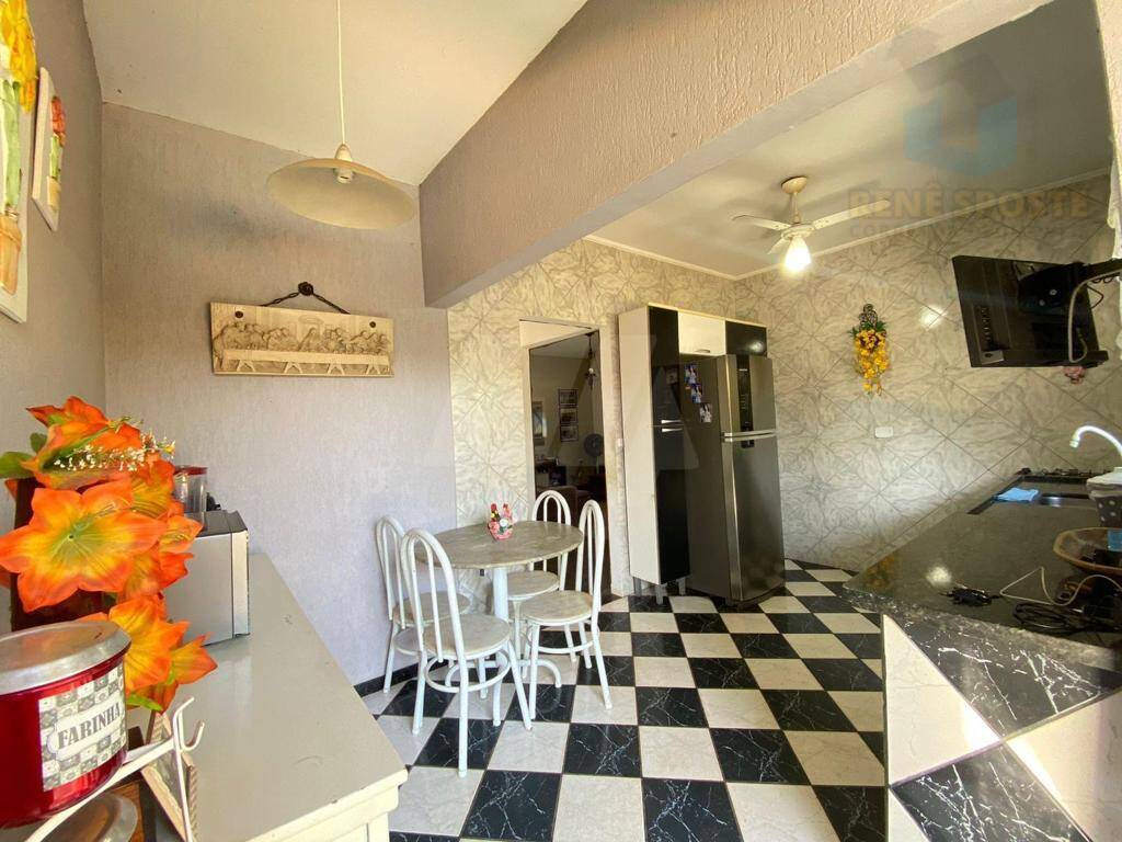 Casa, 3 quartos, 182 m² - Foto 3