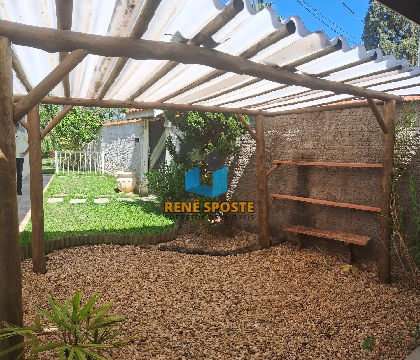 Casa à venda e aluguel com 4 quartos, 88m² - Foto 4