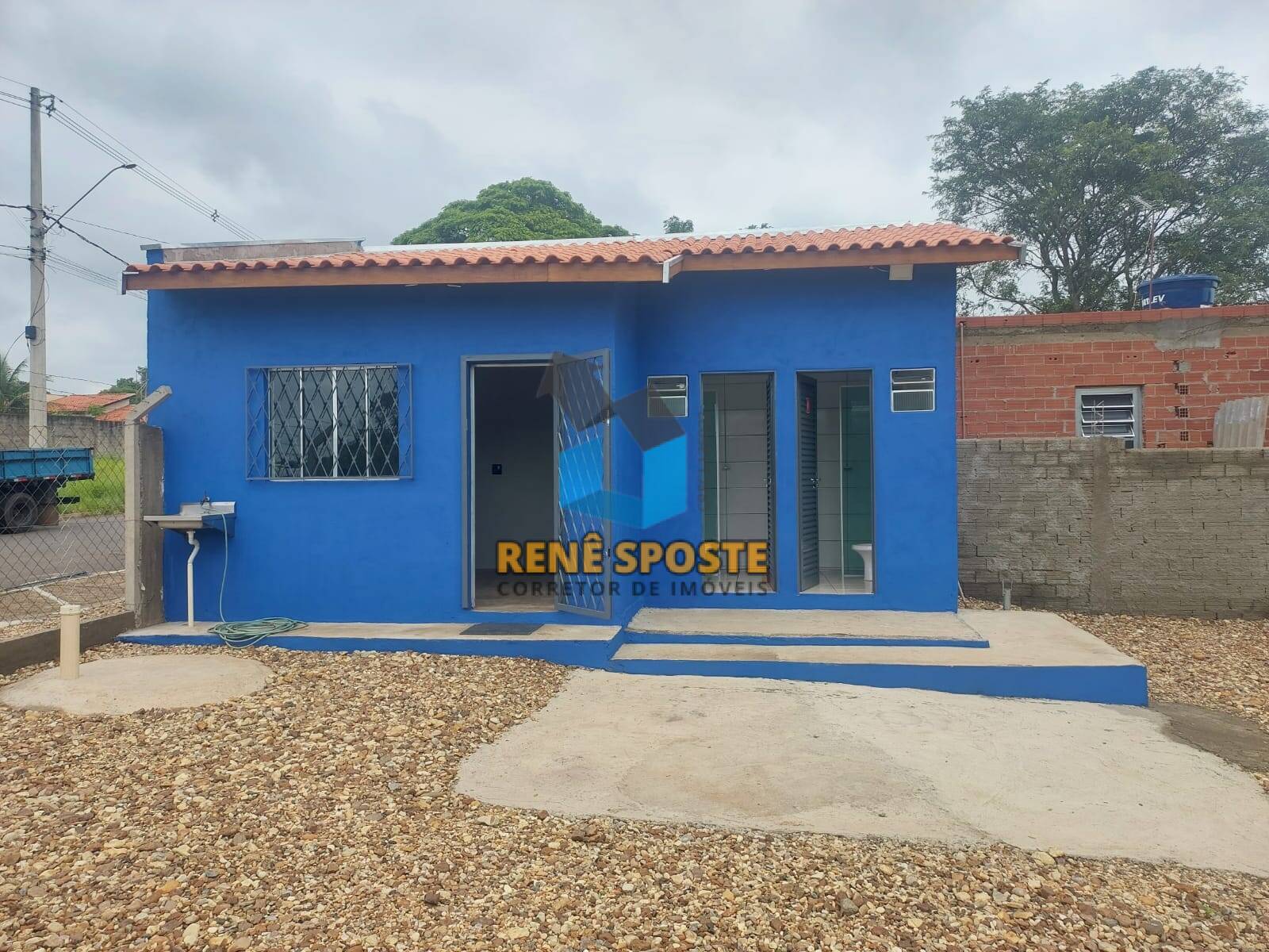 Prédio Inteiro para alugar, 28m² - Foto 1