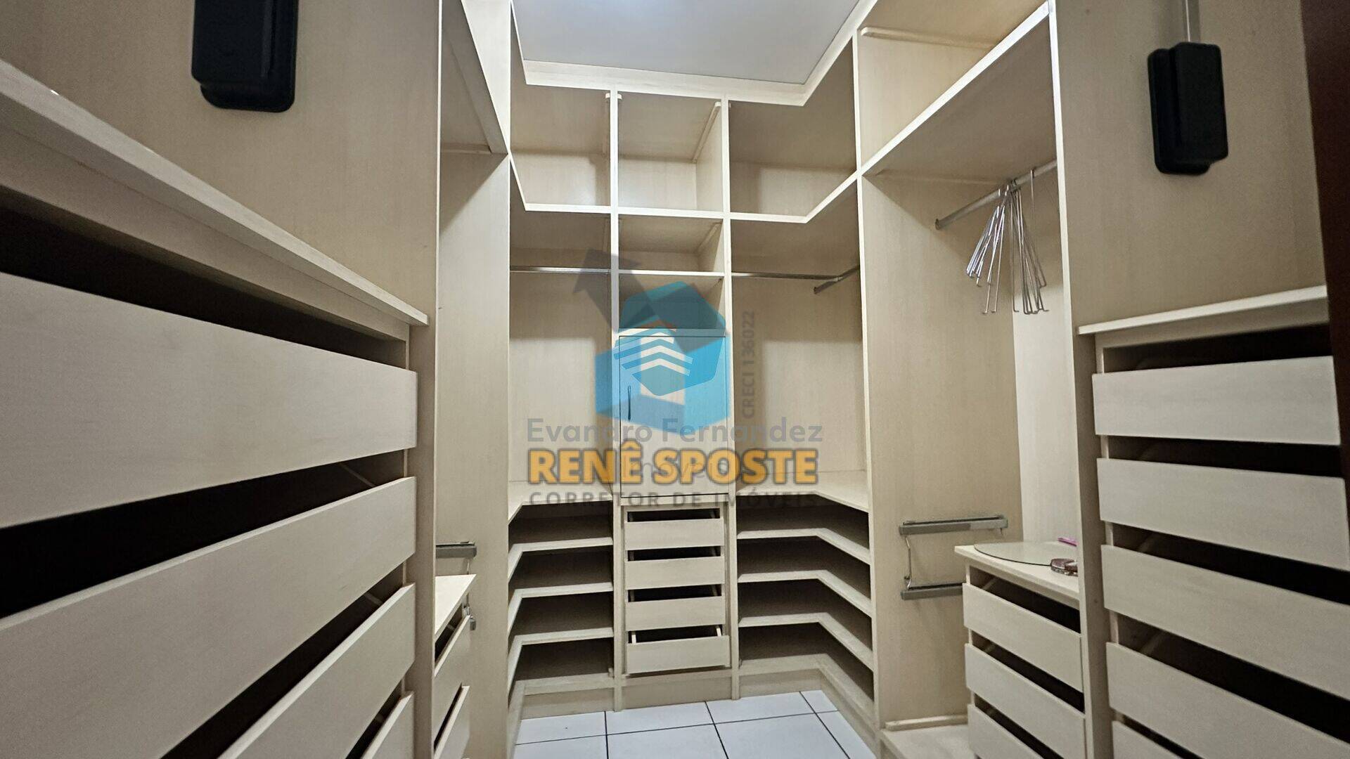 Casa, 4 quartos, 282 m² - Foto 4