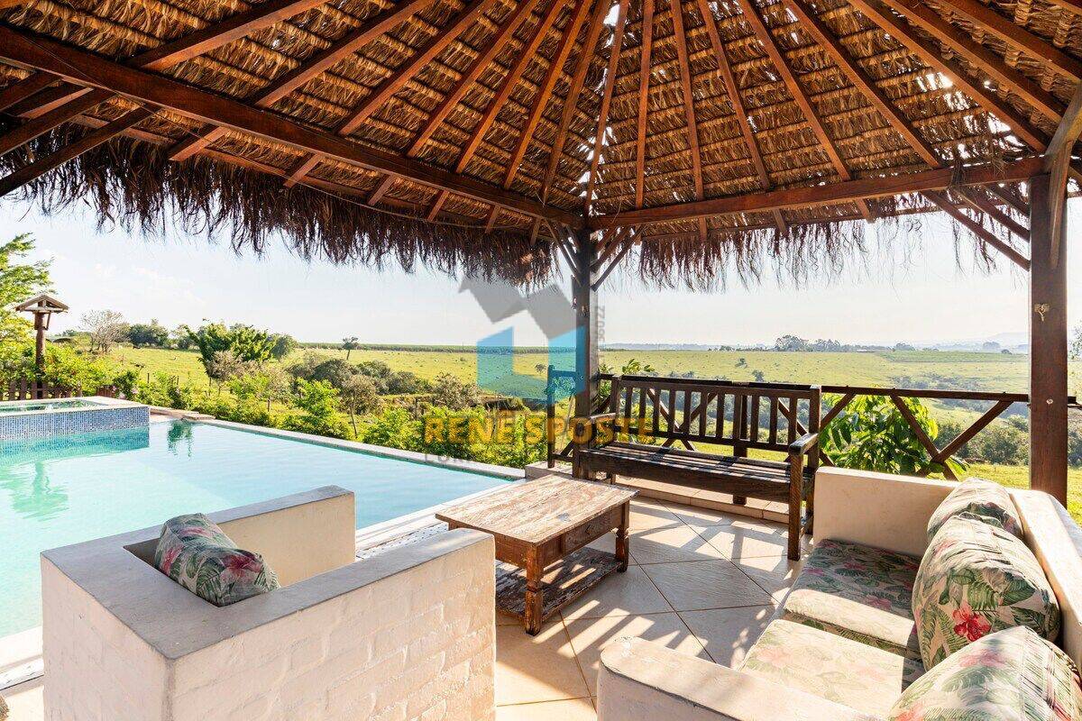 Sítio à venda com 6 quartos, 14m² - Foto 1