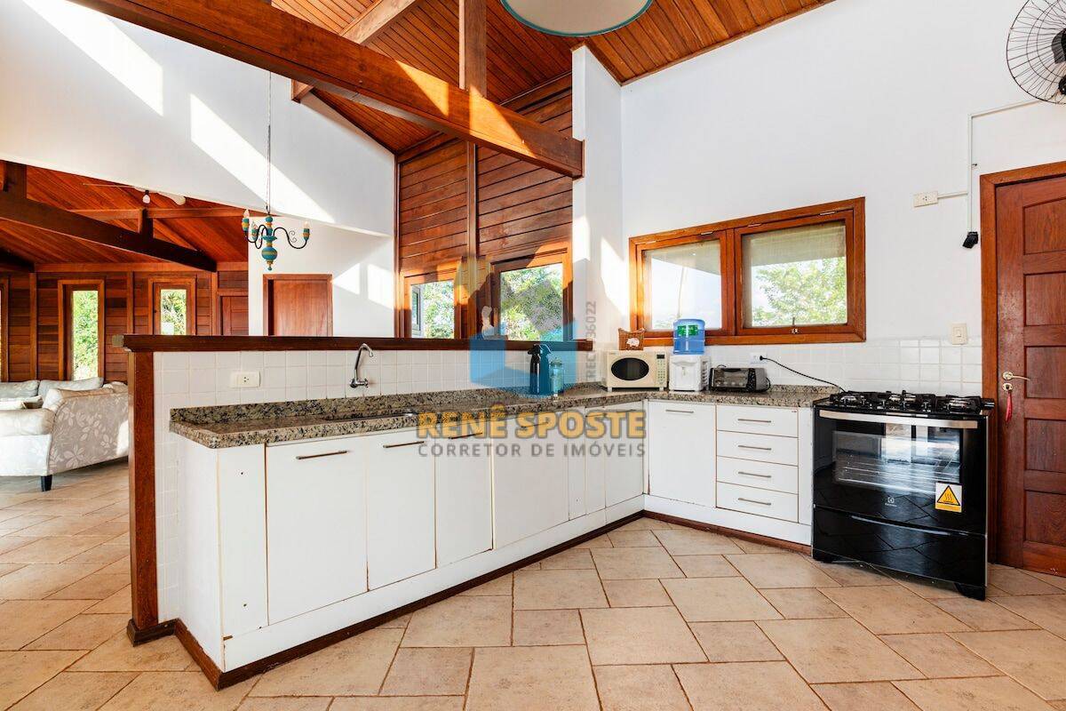 Sítio à venda com 6 quartos, 14m² - Foto 4