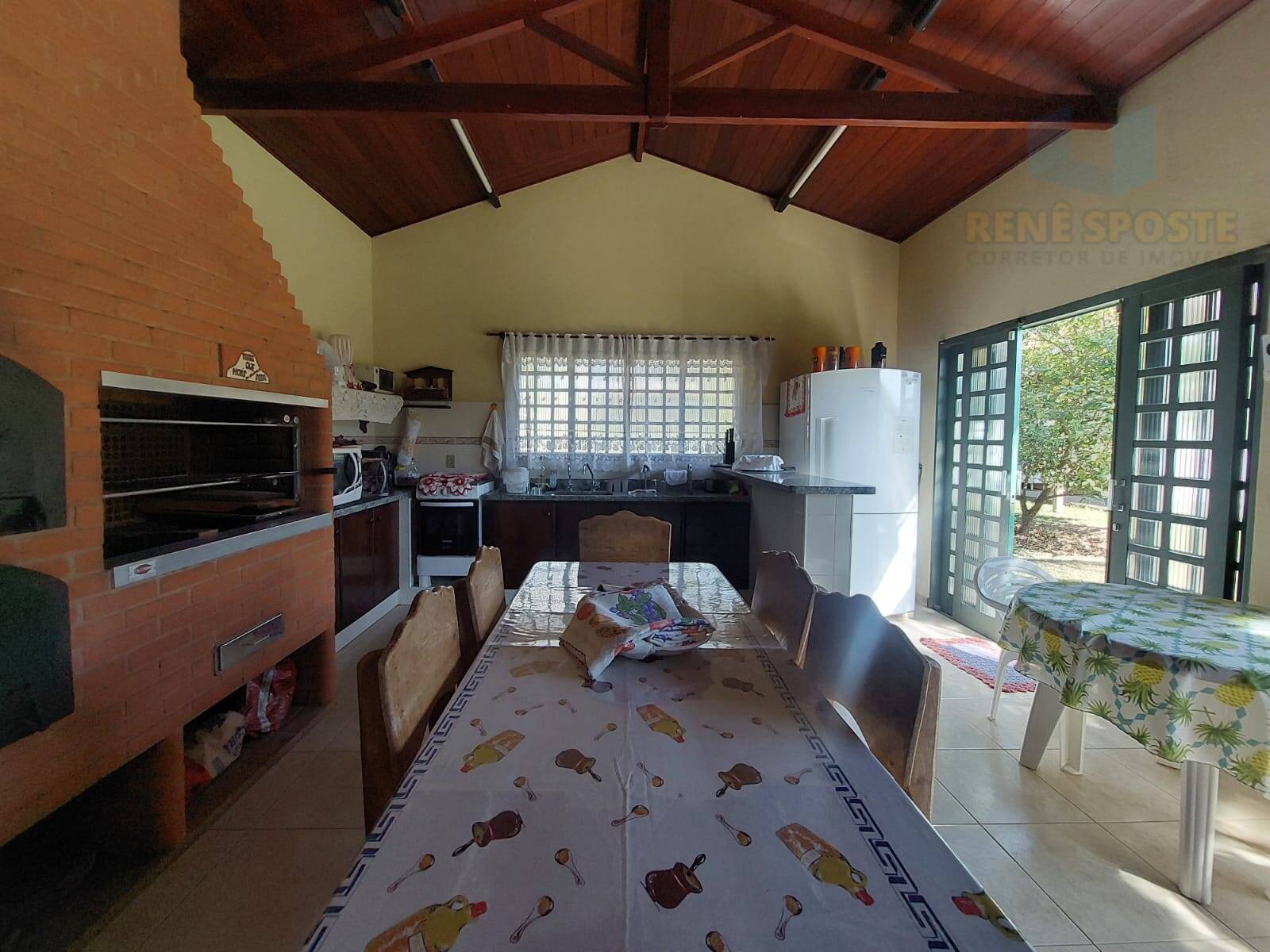 Casa, 4 quartos, 250 m² - Foto 19