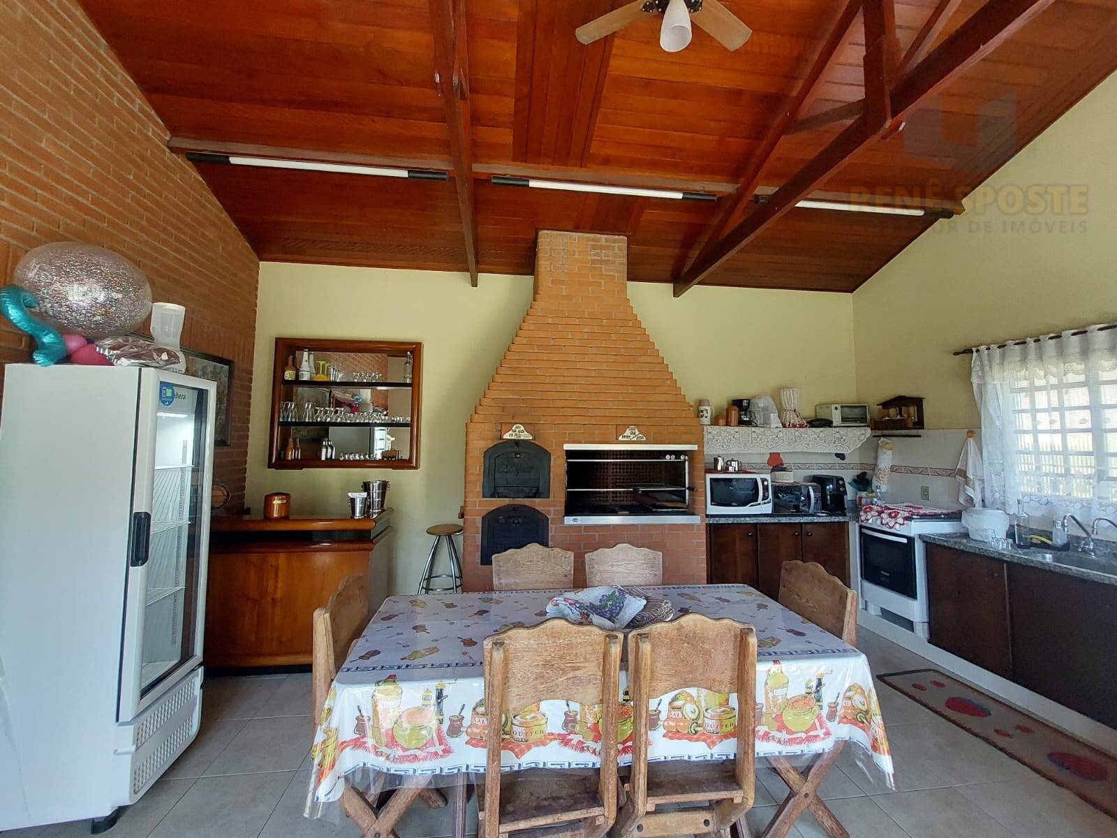 Casa, 4 quartos, 250 m² - Foto 18