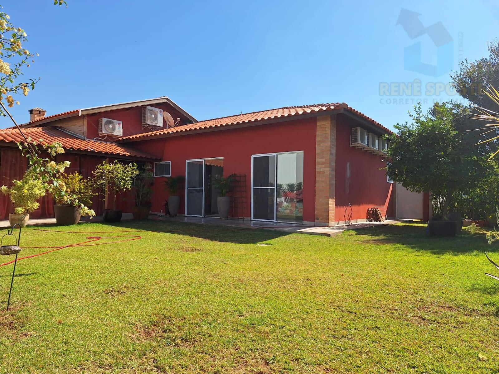 Casa, 3 quartos, 178 m² - Foto 1