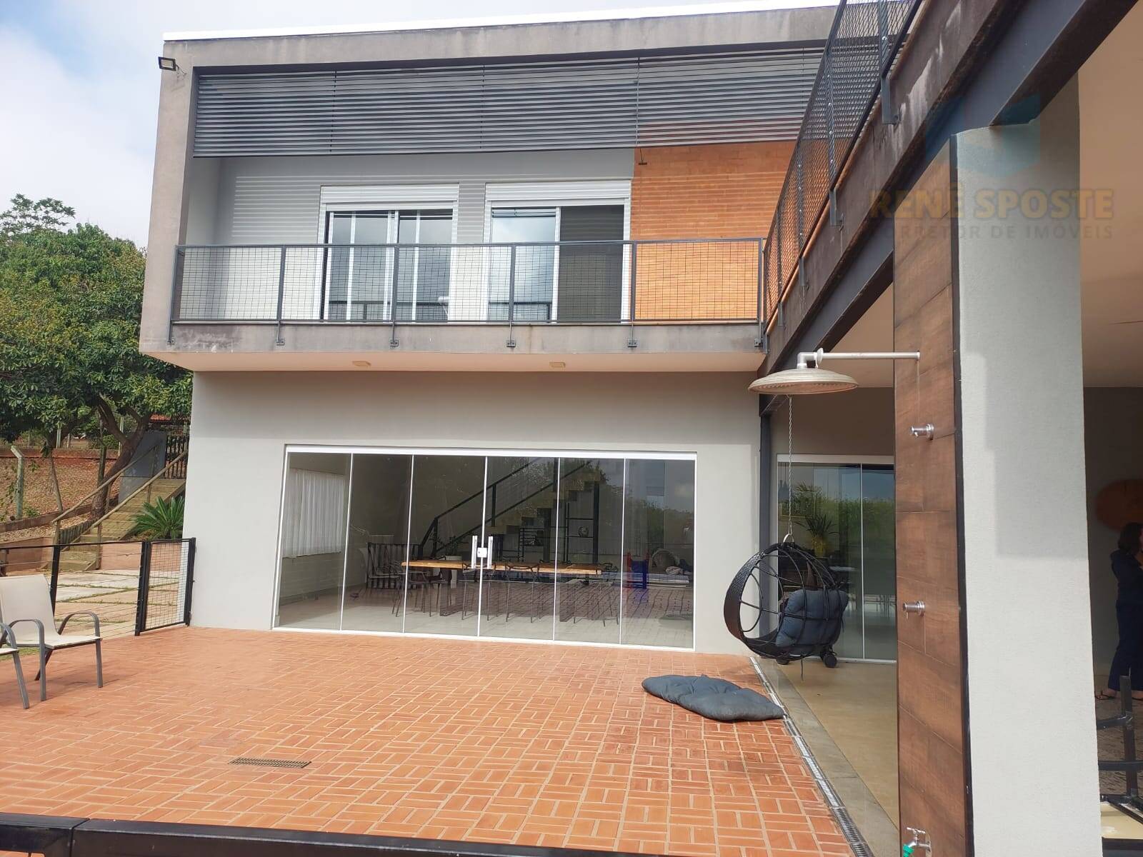 Casa, 4 quartos, 243 m² - Foto 2