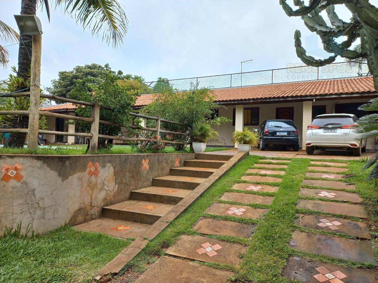 Casa, 2 quartos, 250 m² - Foto 1