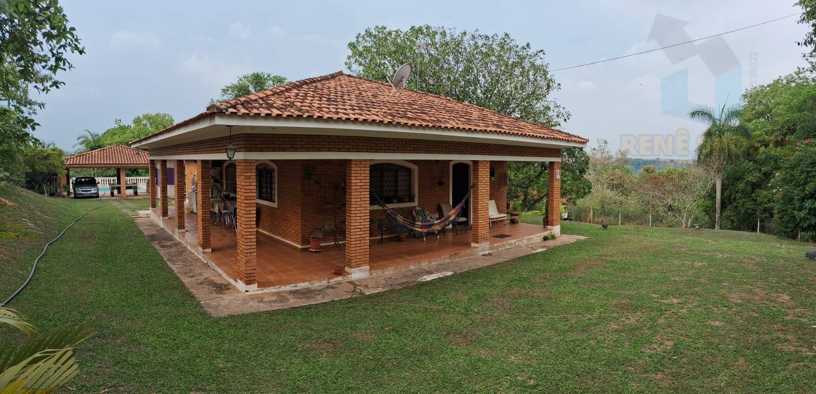 Casa, 5 quartos, 361 m² - Foto 1