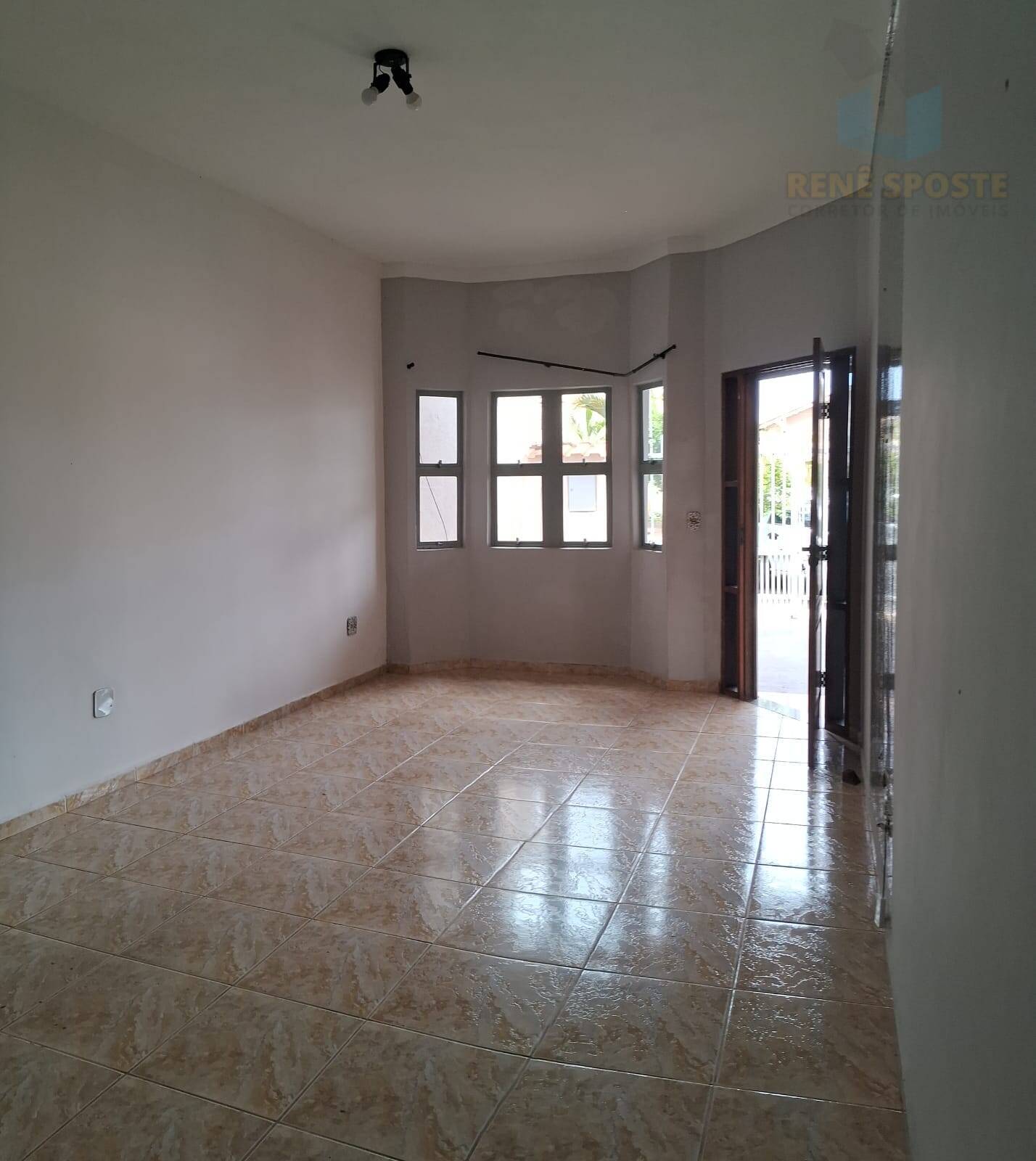 Casa, 3 quartos, 178 m² - Foto 2