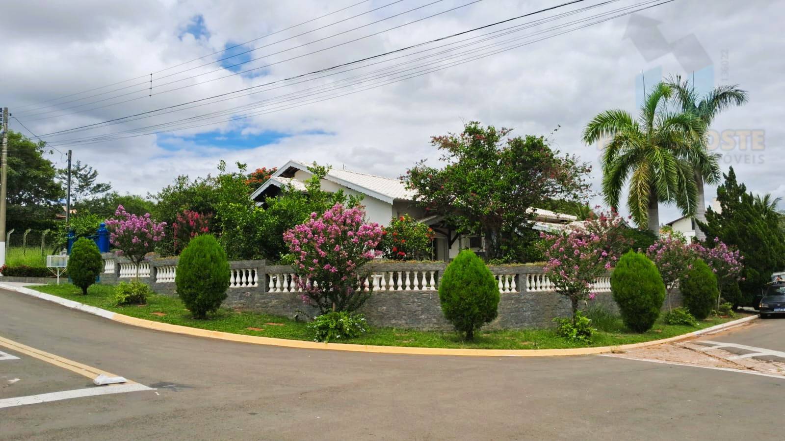 Casa, 4 quartos, 199 m² - Foto 2