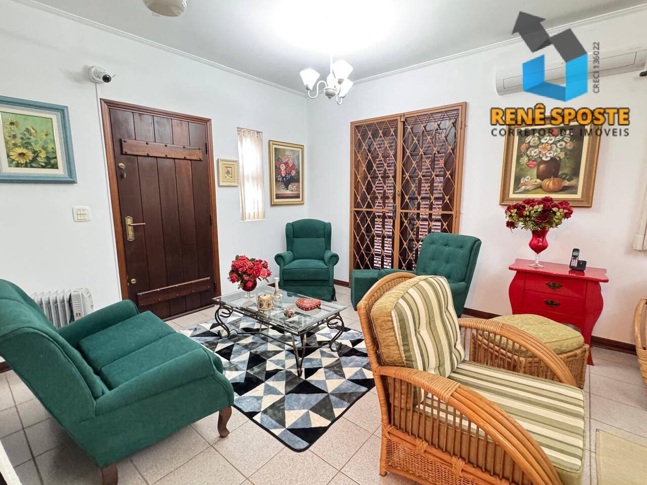 Casa, 3 quartos, 212 m² - Foto 2