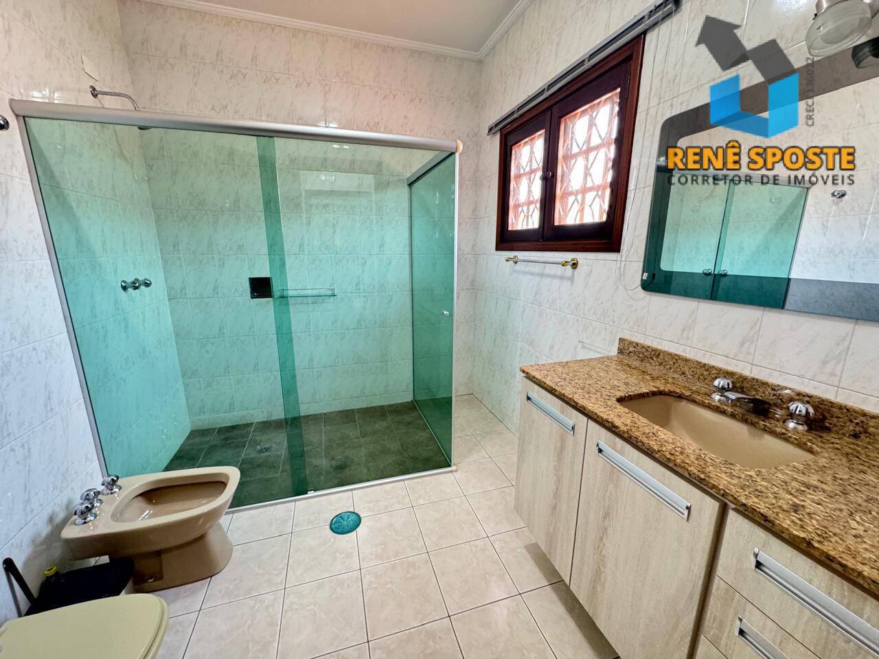 Casa, 3 quartos, 212 m² - Foto 3