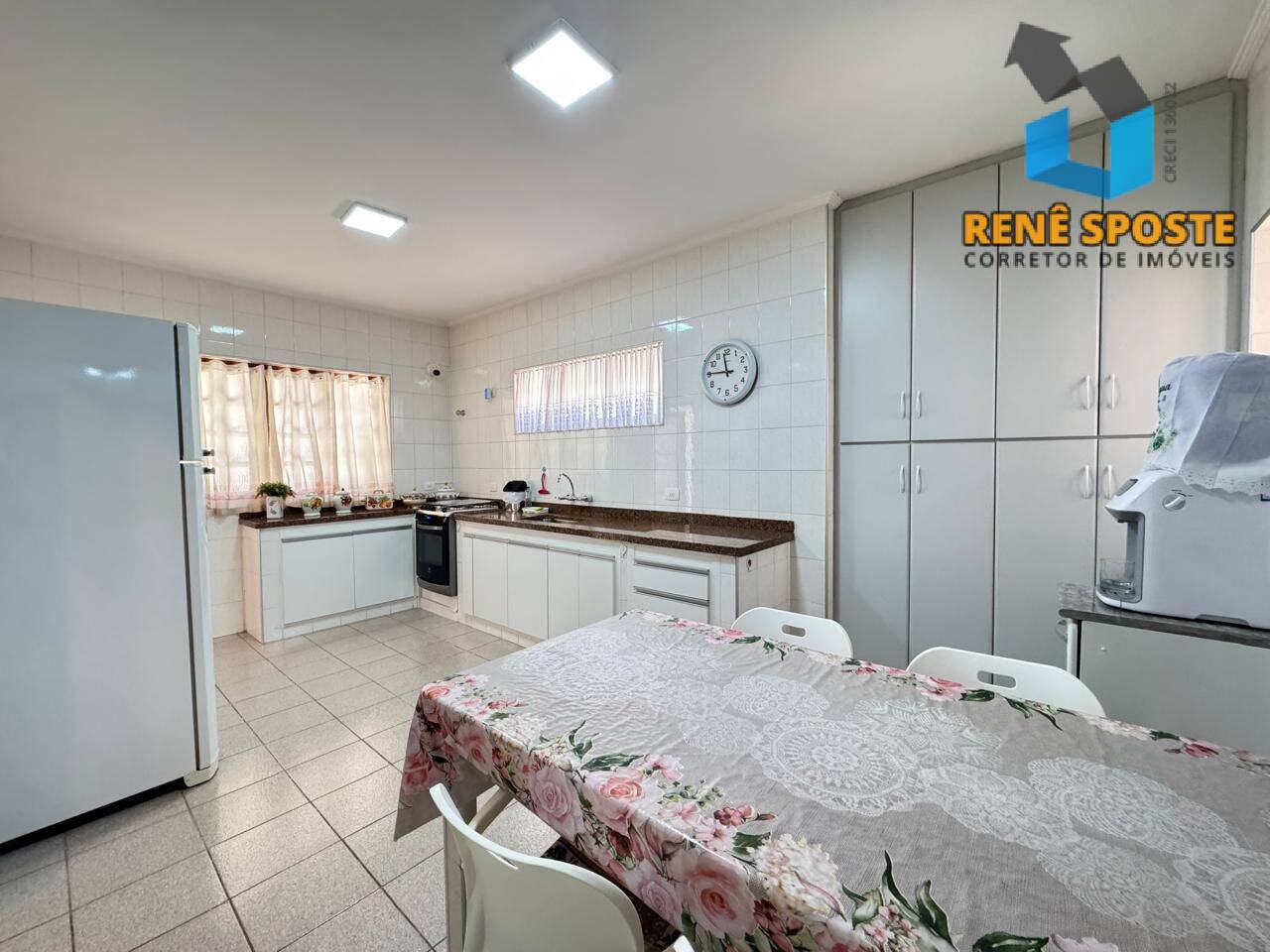 Casa, 3 quartos, 212 m² - Foto 9