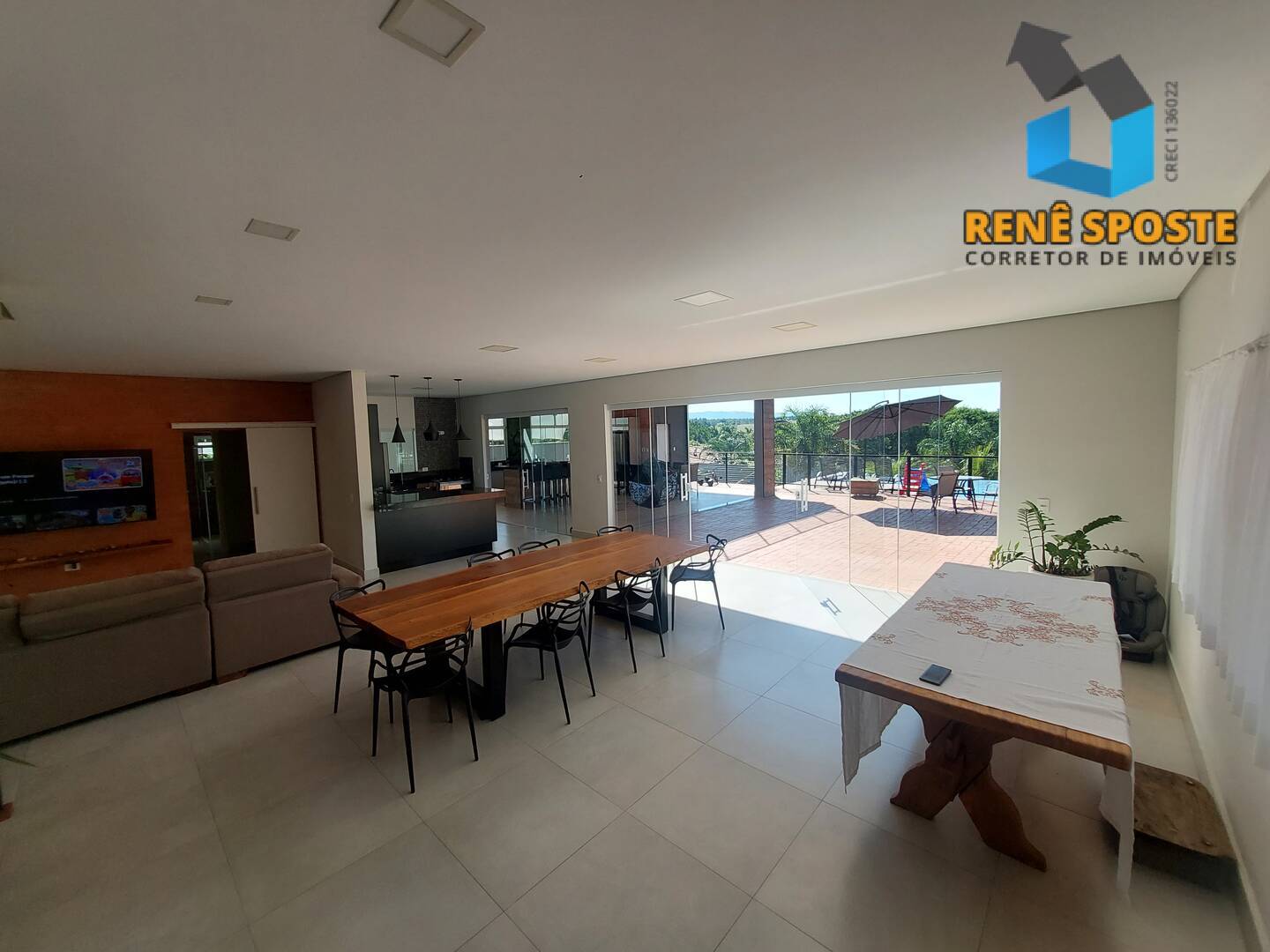 Casa, 4 quartos, 243 m² - Foto 4