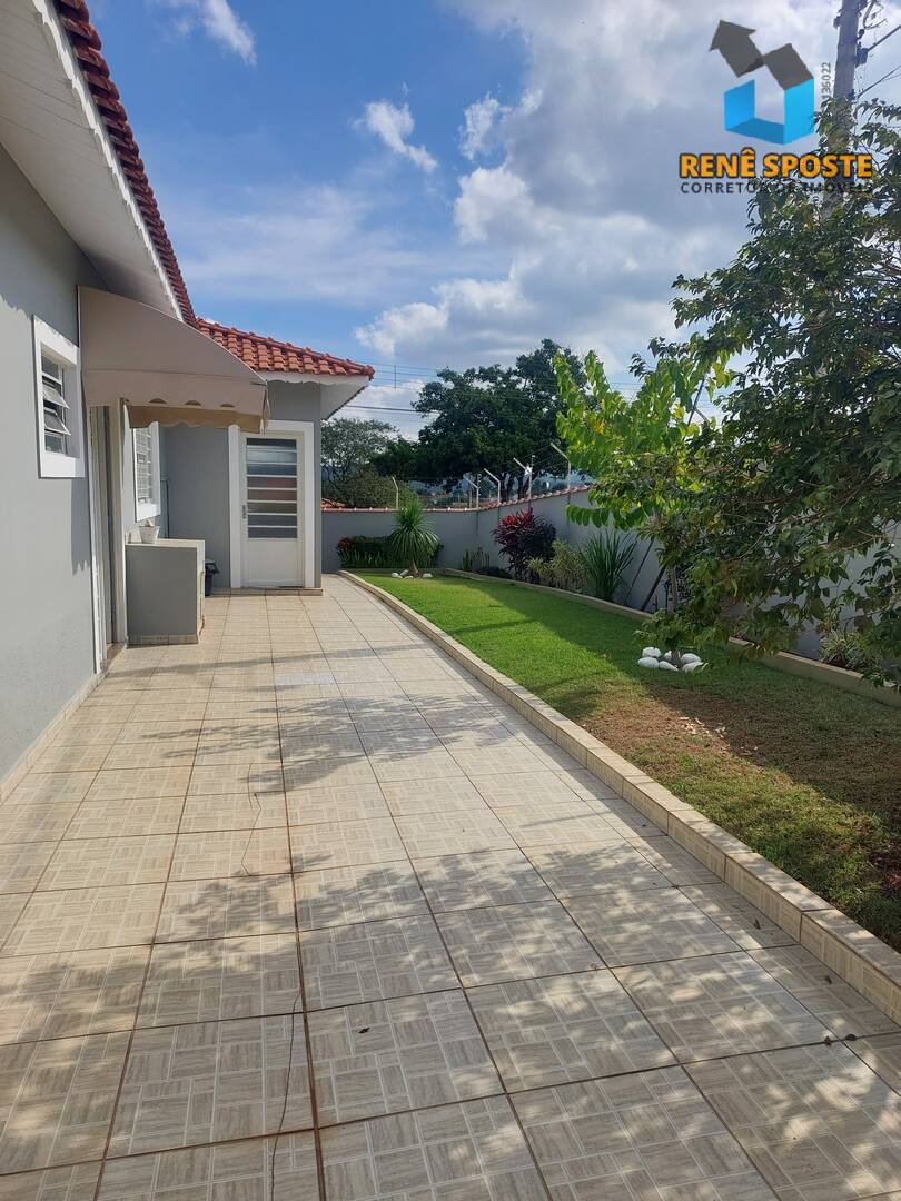 Casa, 3 quartos, 240 m² - Foto 23