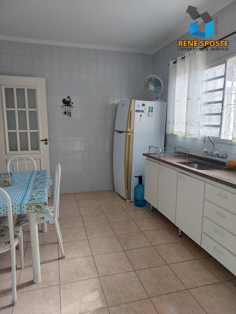 Casa, 3 quartos, 240 m² - Foto 6