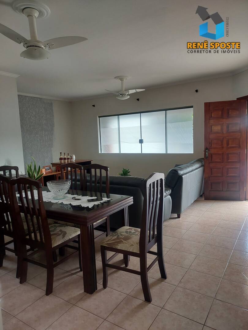 Casa, 3 quartos, 240 m² - Foto 4