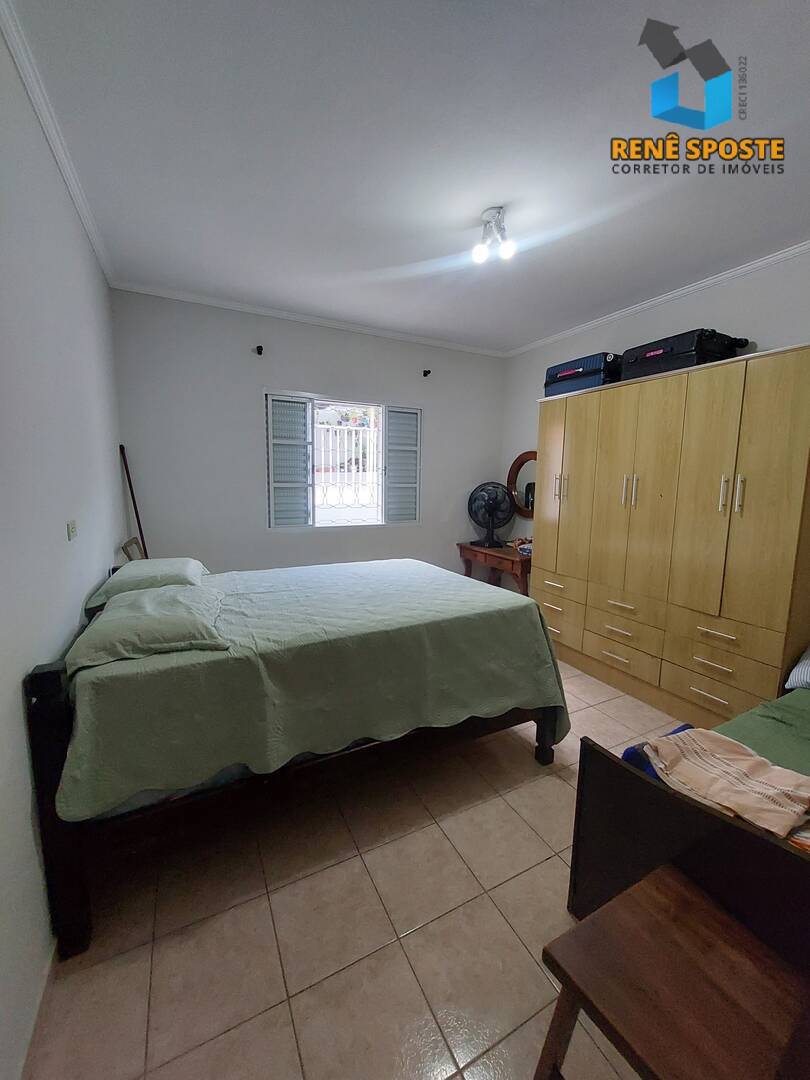 Casa, 3 quartos, 240 m² - Foto 11