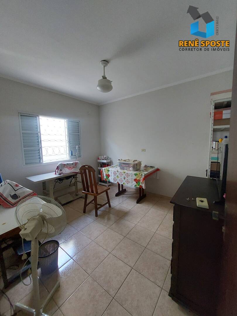 Casa, 3 quartos, 240 m² - Foto 12