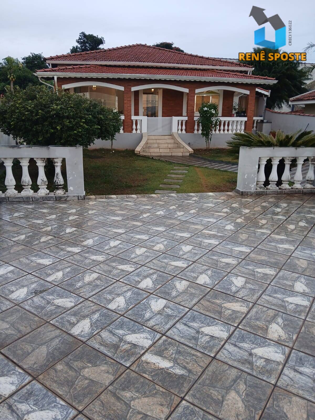 Casa, 3 quartos, 172 m² - Foto 2